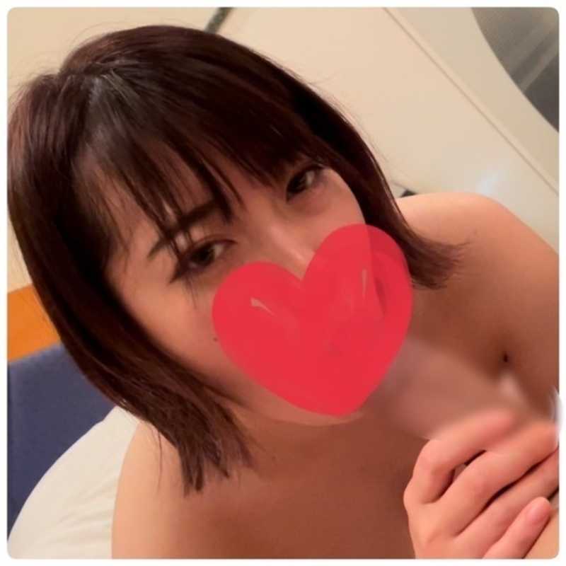 【無】巨乳は正義と言わんばかりのド迫力Hカップ介護士あやのちゃん！！爆乳激揺れ♪勃起不可避の脅威的パイ圧美女に大量中出し！！