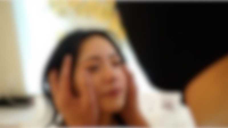 /28迄の3日限定！半額！！【無】【初撮り】【顔出し】看護師を目指す18歳。パっとみ大人、笑うと仔供の反則美人。涙が出るほどの鬼イラマで救急搬送寸前！！