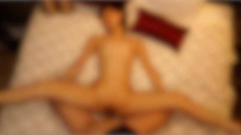 3日間限定！【初撮り】【顔出し】 腹筋・軟乳・軟体・Fカップ美巨乳の究極完全体人妻ヴィーナス。中高チア部のド開脚は必見！旦那さんしか見た事のない世界へlet's go！※潮吹きもあり