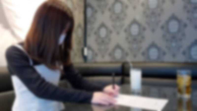 【5/6公開停止】【初撮×無修正】「お金返すから…」弱みを握られた無知な利息スレンダー美.〇女はるかちゃん。必死に抵抗するも最後は本能に耐え切れず半目で昇天中出し4発射。