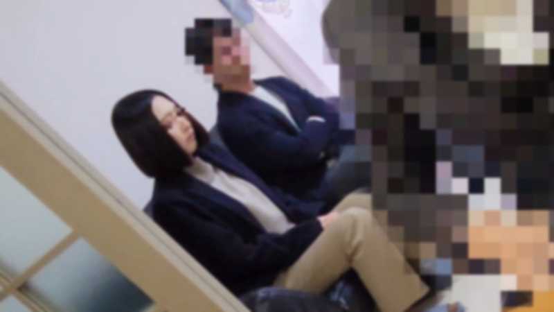 【個人】ショートヘアの勝気な美女、長期滞納中に捕まえて体を触り出した途端に支援者のパ.パを呼ぶが、返済する金は用意できず大量中出し（元本分回収で掲載中止予定）