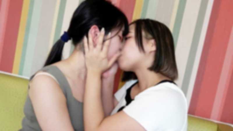 【無】【美女二人と3P】ついに夢の共演！ドエロお*さんとドスケベお*さんが百合となって絡み合う中に僕も参戦してきました！乱れ狂う3Pでどちらのお*さんにもガッツリ中出し！※特典高画質