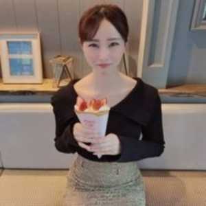 【2部作】ウブな美女が豹変しイキ狂う２回戦セックス。美容サロンで働く美女とプチ露出デートした後は・・・恥じらう色白・美巨乳・敏感ボディーに大量中出し２連発＋大量顔射！