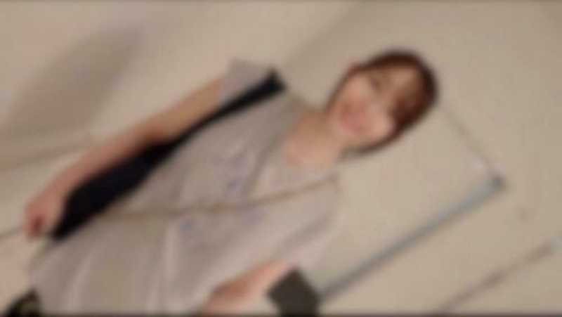 日間！！【初撮り】【顔出し】 某有名ジムに通う尻軽そうな自称トレーナーの田舎む..す..め。鍛え抜かれた細ムチなカラダが絶妙にエロい！膣圧抜群、未処理マンコに勝手に中出し。