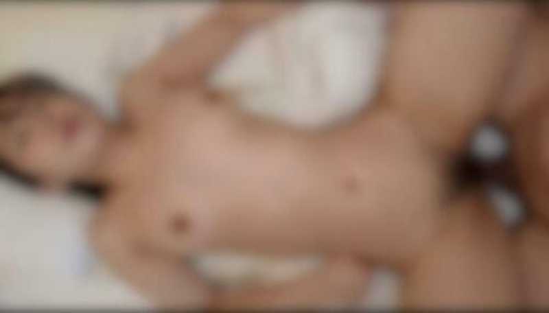 日間！！【初撮り】【顔出し】 某有名ジムに通う尻軽そうな自称トレーナーの田舎む..す..め。鍛え抜かれた細ムチなカラダが絶妙にエロい！膣圧抜群、未処理マンコに勝手に中出し。