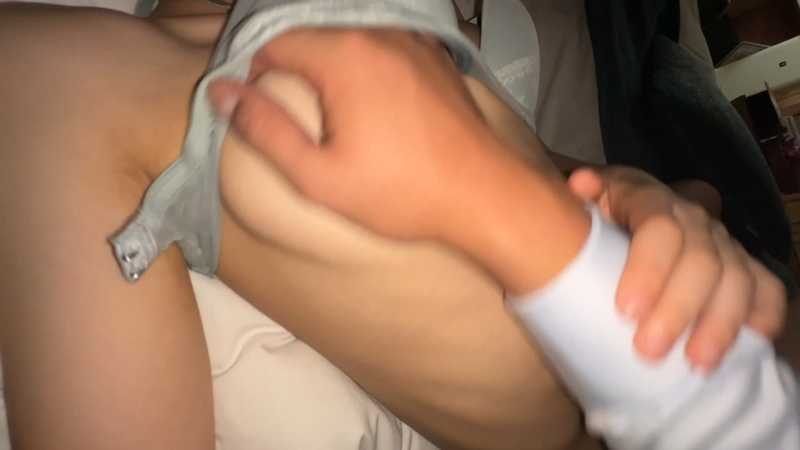 反省してます、、【半年前まで未経験】彼氏持ち19歳スレンダー美女を目の前に”衝動”を抑えきれませんでした、、※レビュー限定特典