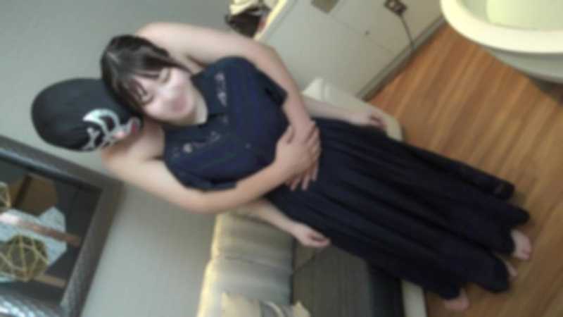 【初撮り】19歳の文系Ｅカップ美尻む./す./め。名器なマンコにつき、早漏彼氏じゃ物足りない。 彼氏にナイショで初めてのナマ中出しSEXをいただきます。