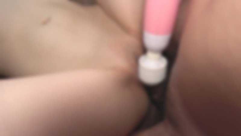 【無修正・完全素人】１９歳の合法地下アイドルは経験浅いので従順で真面目！変態中年男に全身をペロペロ舐めつくされ極太マラを未開発なキツマンにねじ込まれてもカワイイ声で喘いじゃう♡