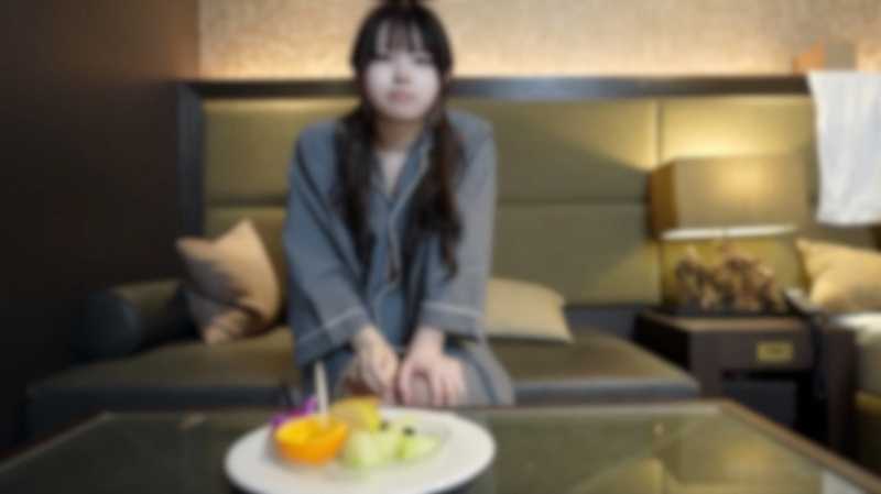 【顔出し】類を見ない圧倒的イモウト感、黒ずみ一つ無い奇跡的な陰部は俵締めの名器。。。純白のカラダを黒い巨根で汚します。