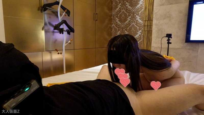 はづき(18)高身長スレンダーちっぱいに、立ったままやまんぐりがえしにして、吸うやつを入れて放置したり、アナル貫通、イラマなどをして、そのまま中出ししました。