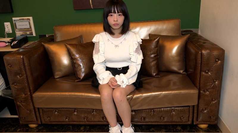 特典で無修正と膣内カメラ ♀147 かわいくてスレンダー美乳BODYの彫刻みたいな肉体美を眺めながらたっぷり中出し♡