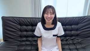 【完全ノーカット/真正6発連続】歯科衛生士ややが5日以上溜めた精*を自前衣装で連続ごっくん