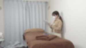 1/18迄半額！【無/ハメ】綺麗で清潔感のある、シングル〇ザーの女性が買物帰りにまた来店してくれました。スタイルもお肌も素晴らしいのですがお仕事、○育てでおつかれのようです。