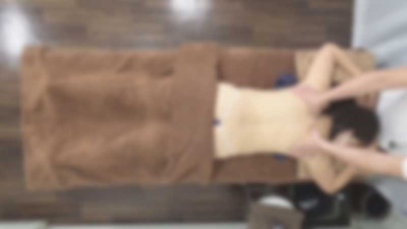 1/20迄半額！【無/半ナマ】肉感的で素敵な４０代半ばの奥さまが1週間前から予約していただき、ご来店してくれました。欲求不満でミルクが止まらないようです。