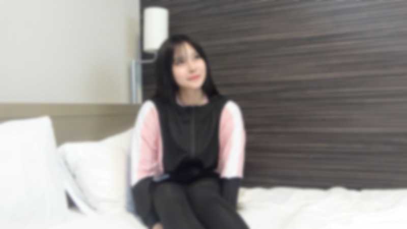 【初撮】※水泳部歴10年の運動系美女。キャリアのためにデカチンでストレッチされ、何度も痙攣。運動で鍛えた締め付けの超名器にたっぷり中出し。