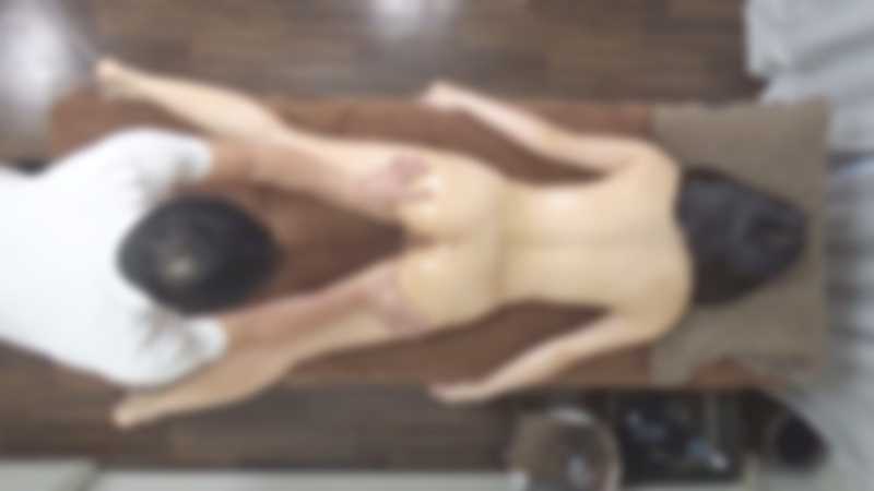 1/25日迄半額【無/なま中出し】素敵な長身のOLさん、またもやリピート予約いただきました。なぜなのかショーツ・ブラを着けずにいらしたので、少しびっくりしました。再来店心より感謝しております。