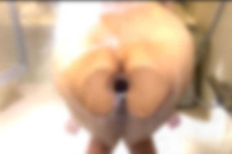 【個撮】やってみたかったディルド立ちバックで入れたままフェラチオ