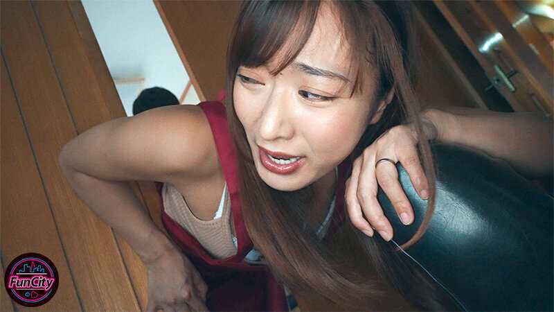 Part-time Housekeeper Jun Mizukawa: Unconsciously Teasing with Her Big Buttocks While on All Fours, When Suddenly Penetrated, Her Squirting Won't Stop...[Origin]