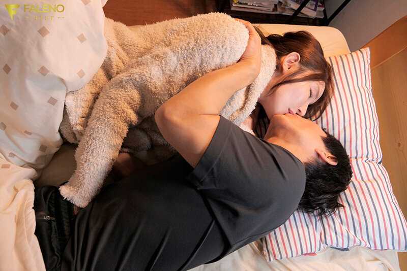 エロそうな彼女の姉がやたら色っぽくて終電逃してほろ●い状態で泊まりに来た。 女神ジュン