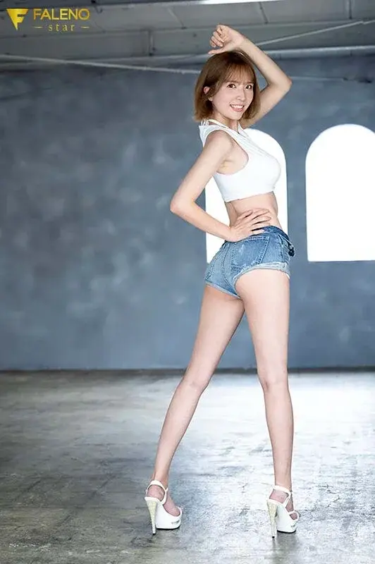 Breaking News: Late Night Idol Group Member Rika Usui Makes Her Adult Video Debut!