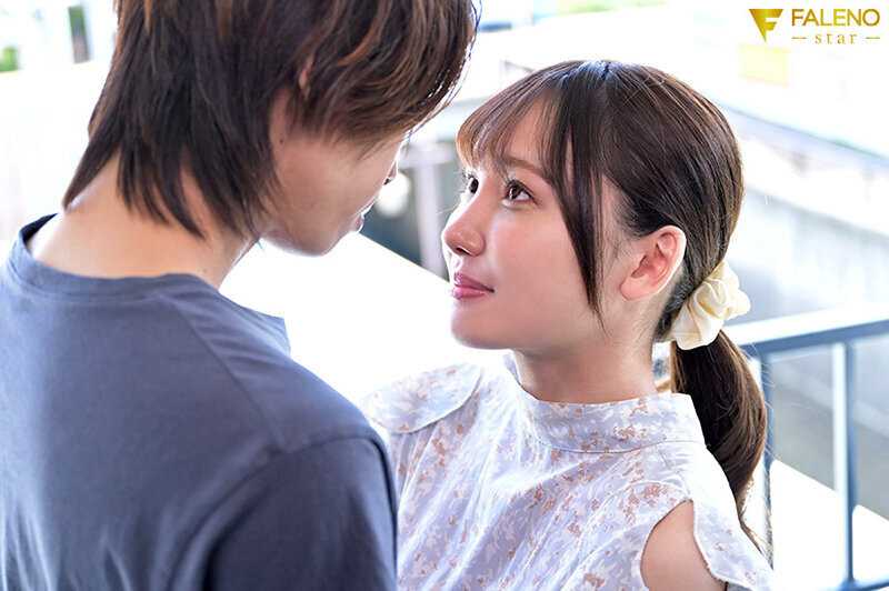 A three-day romance that began when I met you after missing the last train at midnight. Those fleeting days we shared together came to an abrupt end. - Momoko Misono[Origin]