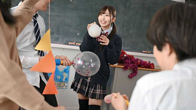 同級生とふざけてSMごっこしてたらなんとスイッチが入っていいなりに！ドM化して感度も上がってイキまくるクラスメートとマゾペットSEX 逢沢みゆ