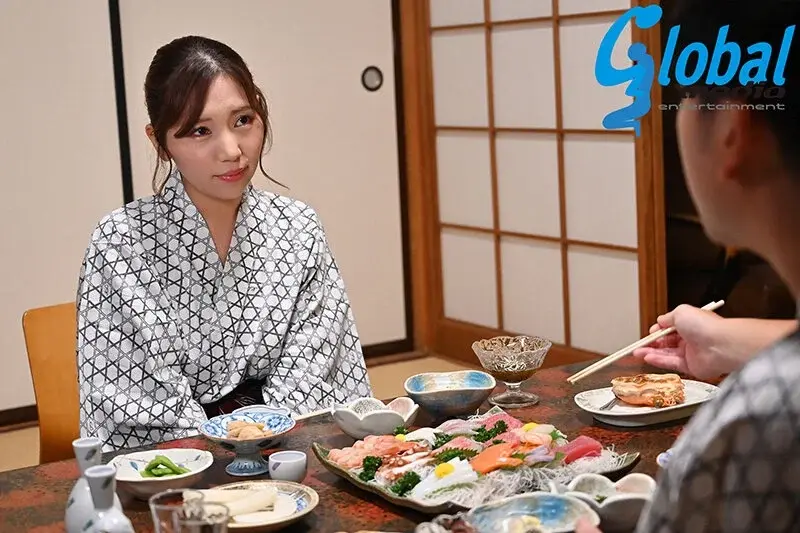 Bondage Training Wife - An evil innkeeper targets a wife accompanying her husband on a business trip. Despite her resistance and reluctance, her mind and body are gradually developed. Starring Satomi Mioka[Origin]