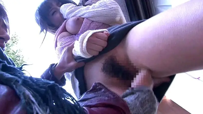 In a household of only men a 50 year old father remarries a young busty woman causing great excitement among his 4 sons They secretly get aroused with their busty stepmother Azusa Nagasawa[Origin]