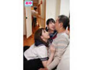 俺のメス穴奴●の義理妹2人は裏ではこっそり絶倫親父と中出ししまくりロ●ータ痴女だった… 横宮七海 花狩まい