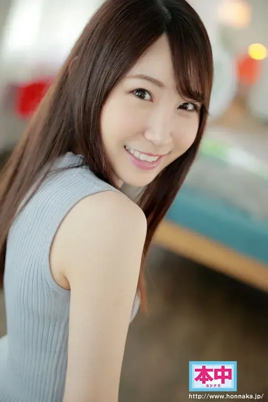 Unleashed: Cheerful Slender Sister - First Raw Creampie Before Becoming an Announcer - Kiyoka Igarashi[Origin]