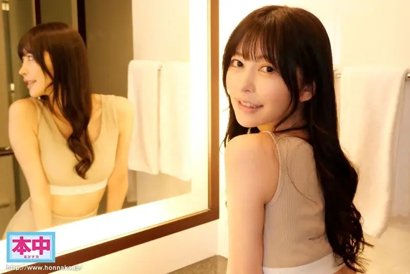 A nightclub hostess who I'd only seen at night invited me on a morning date with her bare face showing. We had intense intimate encounters at a hotel in broad daylight. - Hinako Mori[Origin]