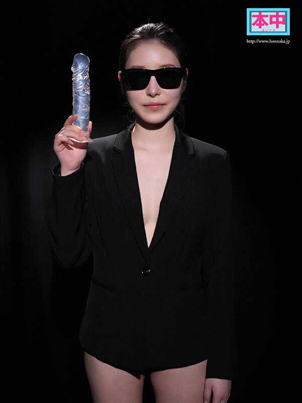 世にも卑猥な物語 奇妙でエロい中出しシチュエーション全5話収録。 香水じゅん