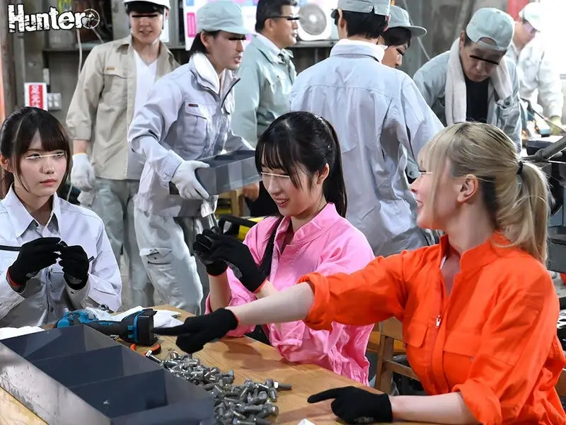 All-You-Can-Insert Fixed Rate Plan! Factory Edition - For a monthly fixed fee, you can insert into anyone you want! Whether it's female workers, office ladies, or even the president's daughter - unlimited insertions with everyone![Origin]