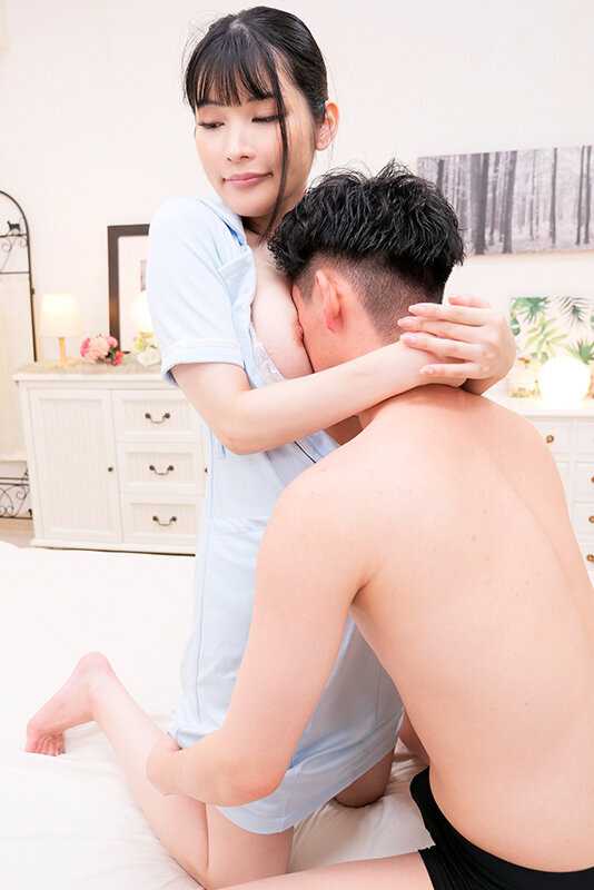 リアル白衣の天使ナースさんにインポで童貞に悩む男のオナニー介抱してもらいました！！ 美し過ぎる裸体のナースにギン勃ちしたチ〇ポをズブリ！生中出しで童貞卒業させてくれました！ さくらさん 胡桃さくら