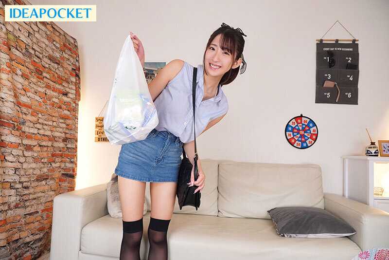 【VR】バイト先の彼氏持ち巨乳ちゃんの恋バナ相談にのってたら、酔って、汗かいて、無防備姿に…これ、絶対ヤレるやつ。 役野満里奈