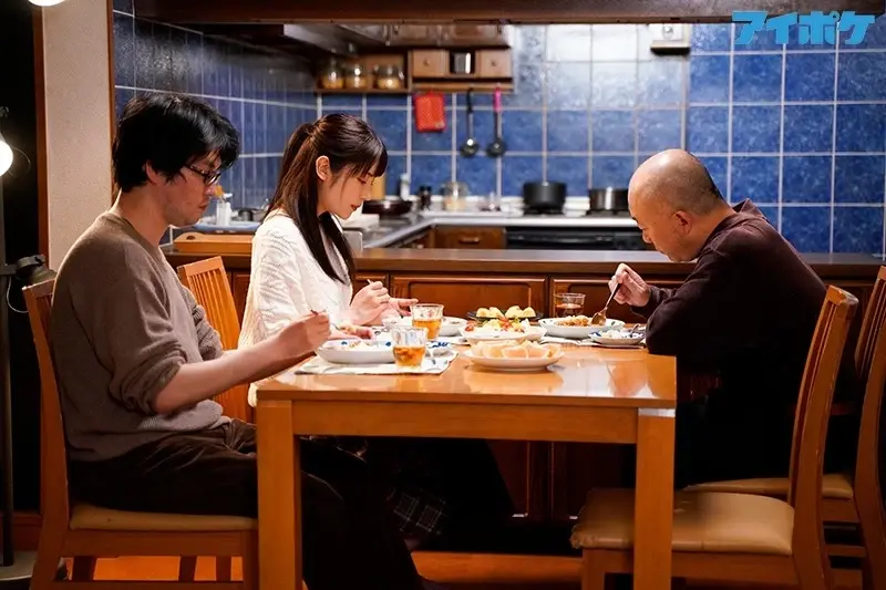 Karen Kaede experiences repeated climaxes during her father-in-law's intense advances today, while feeling guilty towards her husband[Origin]