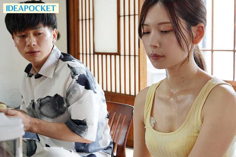Sweaty Creampie Sex at the End of Summer - I Couldn't Control My Urges When Faced with My Married Cousin's Defenseless Sensuality... Tsumugi Akari[Origin]