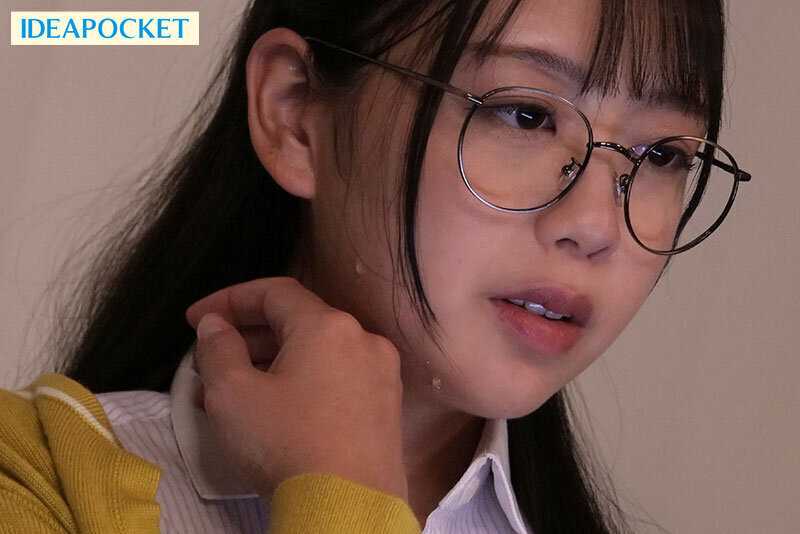 A busty office lady with glasses who was forced to drink aphrodisiacs by her hated boss and made to wear indecent underwear, experiencing multiple climaxes. The company she joined turned out to be a den of perverts... Takigawa Sumire[Origin]