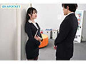 出張先が記録的豪雨で童貞部下と突然相部屋に…雨で濡れた身体に興奮した部下に襲われ朝まで7発のびしょ濡れ絶倫性交 花守夏歩