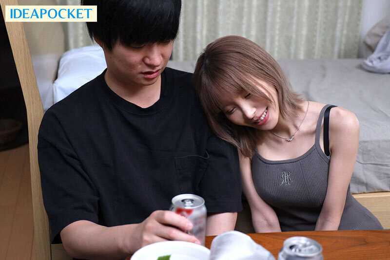 墓まで持っていく僕とかなちゃん二人だけの秘密 親友彼女の無防備すっぴん姿が可愛すぎて 衝動的に寝取ってしまった例の夜 桃乃木かな