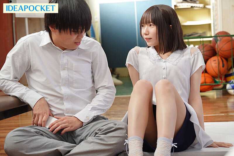 見た目は少女、中身はビッチな合法ロリ女教師は生徒をロリコンに目覚めさせてしまう 日向由奈