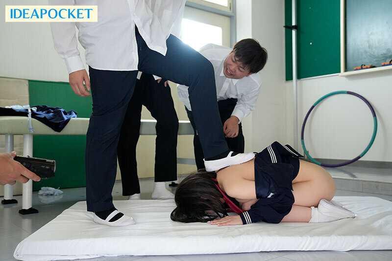 ロリ美少女輪● クラスメイト全員に嫌われ廻された小さないじめられっこ。 日向由奈