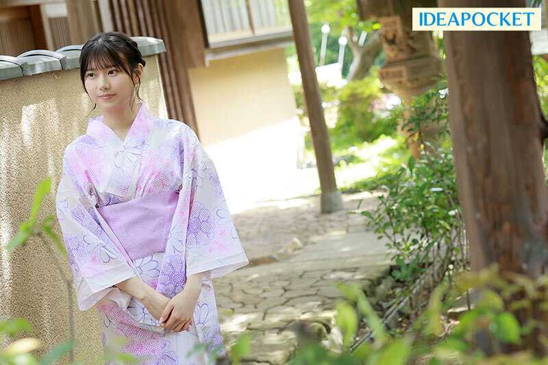 デビュー1周年記念で温泉ロケに来た愛才りあが この後1日中ぶっ通しのキメセクで人生で最もイカされるなんて知る由もない