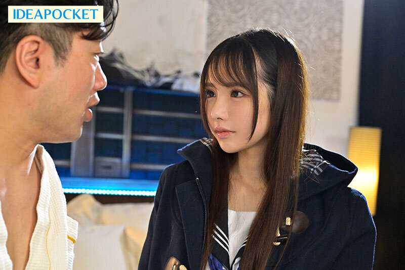 仕事終わり制服リフレを呼んだら自分の教え子が…。 お互い弱みを握った教師と生徒の背徳的でイケナイ関係 佐々木さき