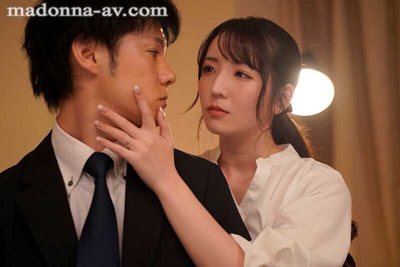 The night before proposing to my girlfriend, I drowned in creampie sex with my childhood friend Non Kobana who smiled seductively saying We will both be having affairs from tomorrow...[Origin]