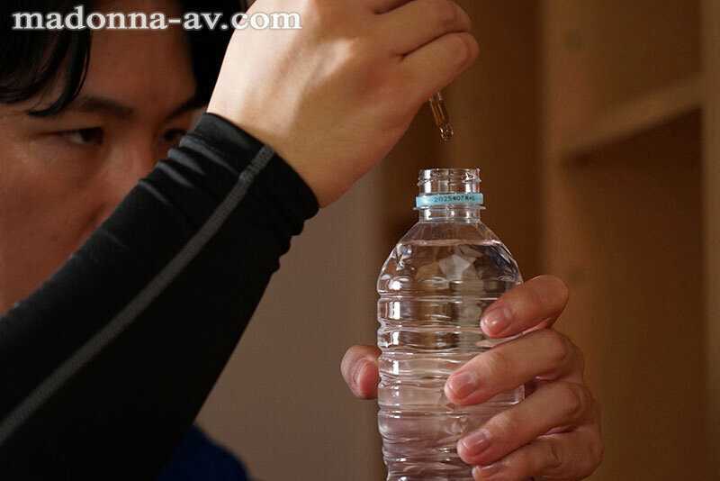 Meeting my former classmate Miyu who treated me like a dog at a personal gym... A story of revenge where I made her beg for creampie through drug-induced training.[Origin]