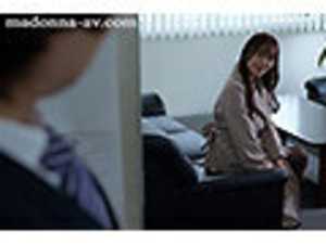 返事ないから、会社来ちゃった…。 求めて止まない人妻の嫉妬粘着SEX 白石茉莉奈