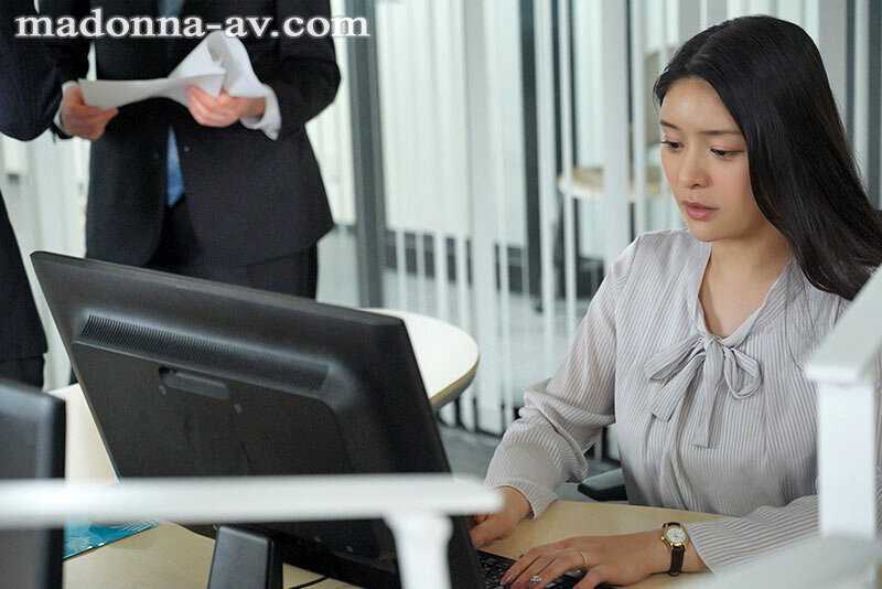 女上司、歪んだ刺激と躾に溺れる、SM不倫性交。 昼休みはダメな部下に躾けられて…。 専属美女の『苦しみ』という快楽を解放―。 めぐり