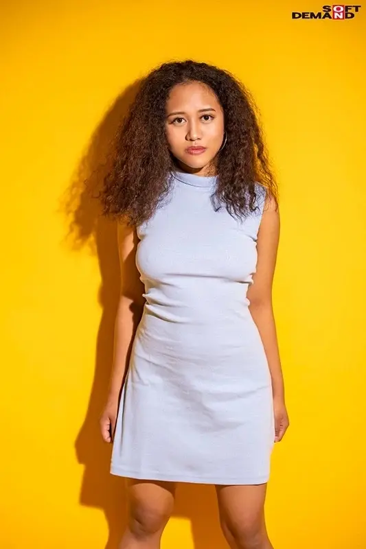 Puerto Rican beauty Coco Sanchez, 19 years old, international student: I want to be teased a lot. Making her AV debut to fulfill her naughty desires that contrast with her studious image.[Origin]