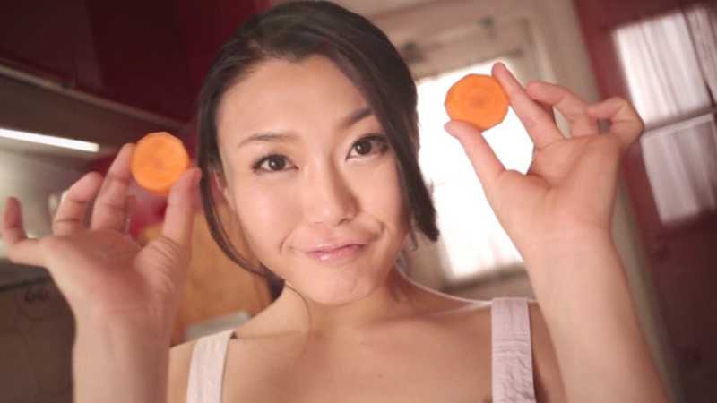 LaForet Girl Vol.28: Kyoko Nakajima - A talented Japanese AV actress known for her expressive performances and natural beauty. Her work in this volume showcases her versatility and charm.[Origin]